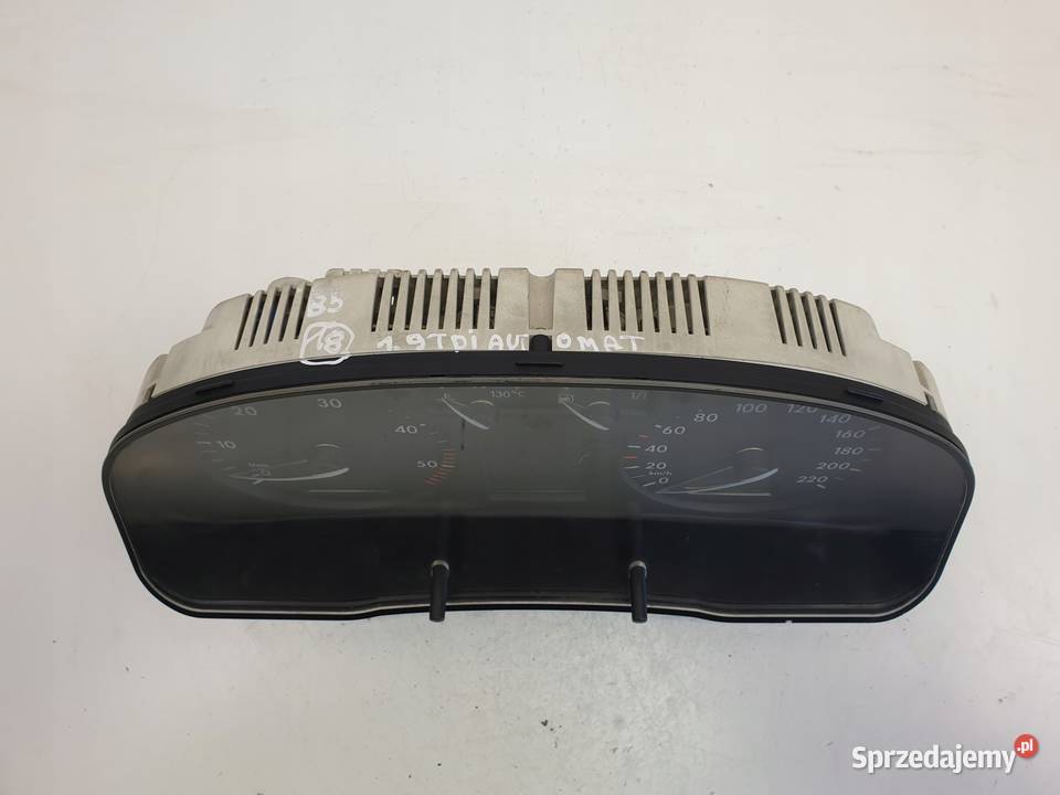 Vw Passat B5 19 TDI LICZNIK ZEGARY automat Janów