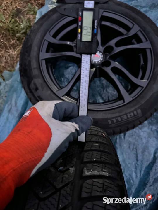 Opony zimowe Pirelli Sottozero 3 21555R17 94H