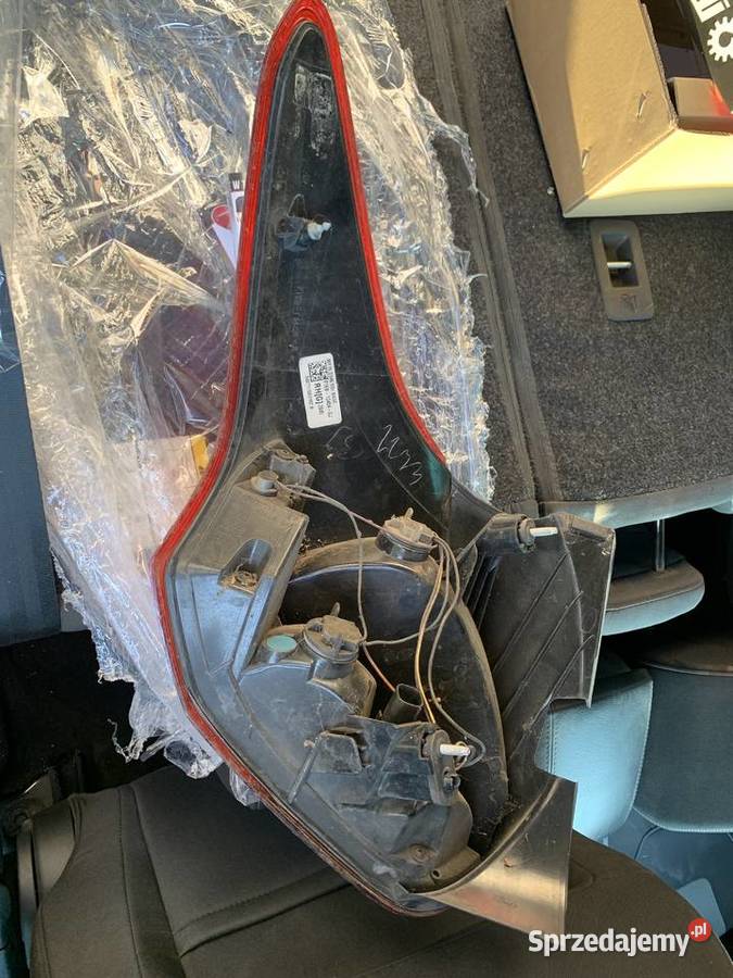 Lampa tył prawa Ford Focus mk3 polift hb Puławy