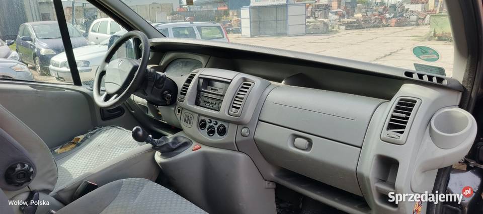 Renault Trafic 9 osobowy 2010