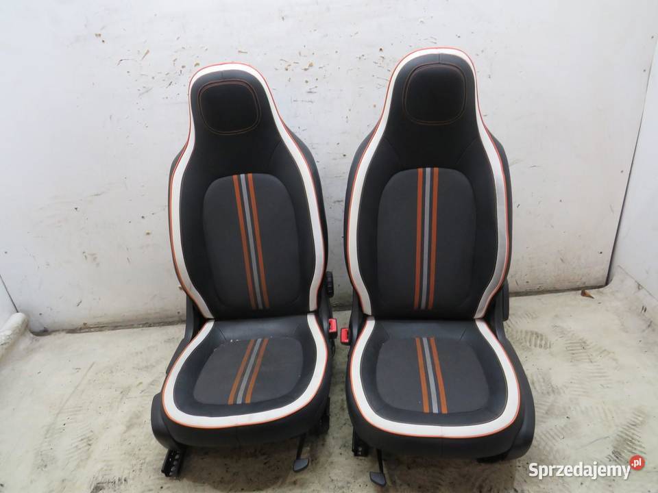 FOTEL FOTELE KANAPA KOMPLET TWINGO III 14 osobowe sprzedam