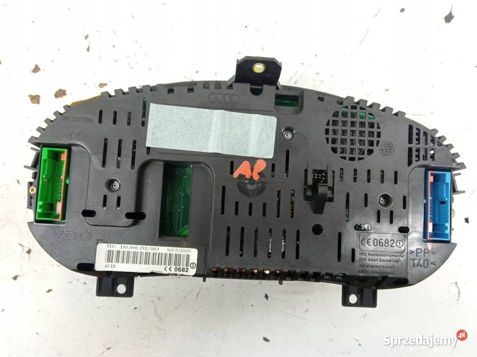 LICZNIK 8Z0920900T 14 D 102 Audi A2 I 19992005 Rok produkcji 2003