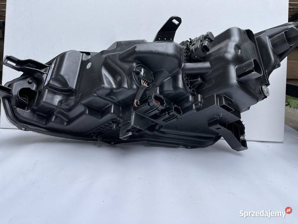 NISSAN QASHQAI LIFT PRAWA LAMPA FULL LED Lampy przednie wielkopolskie Ostroróg sprzedam