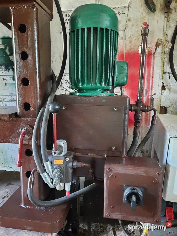 Prasa hydrauliczna z silnikiem