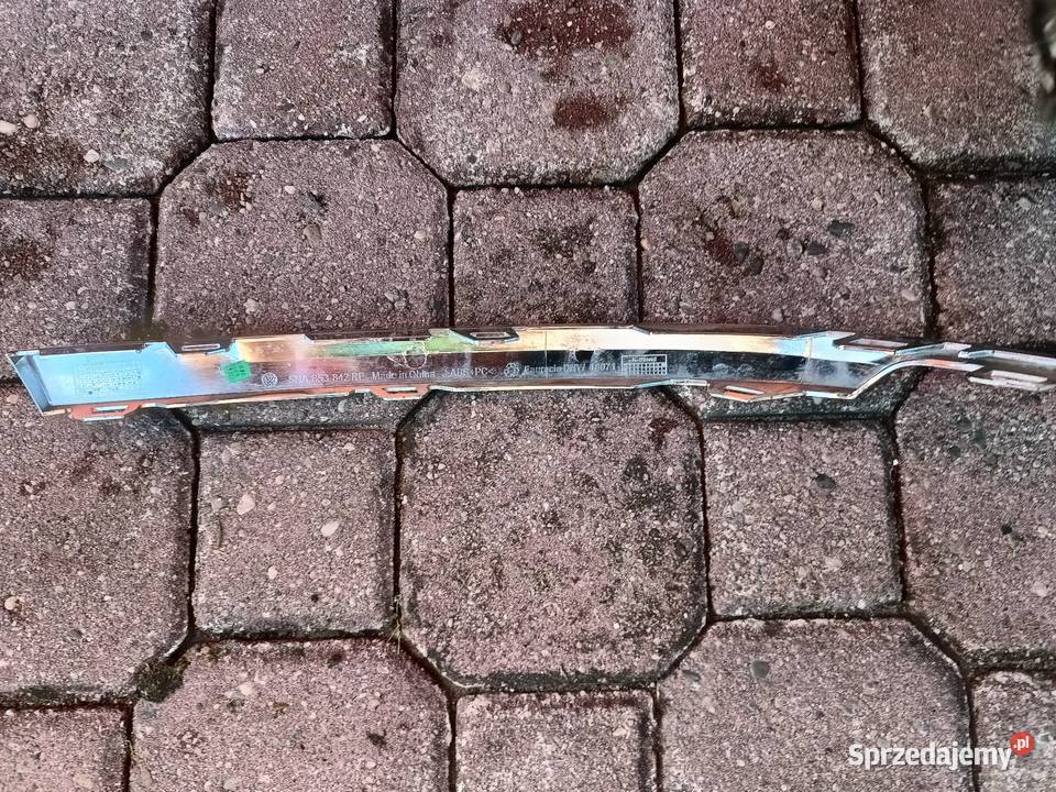 VW Tiguan chrom zderzaka prawy Karoseria opolskie