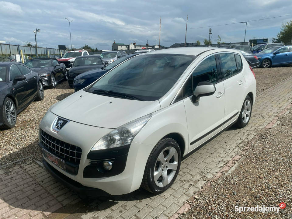 Peugeot 3008 16i automat 156 2 x Alu felgi 141