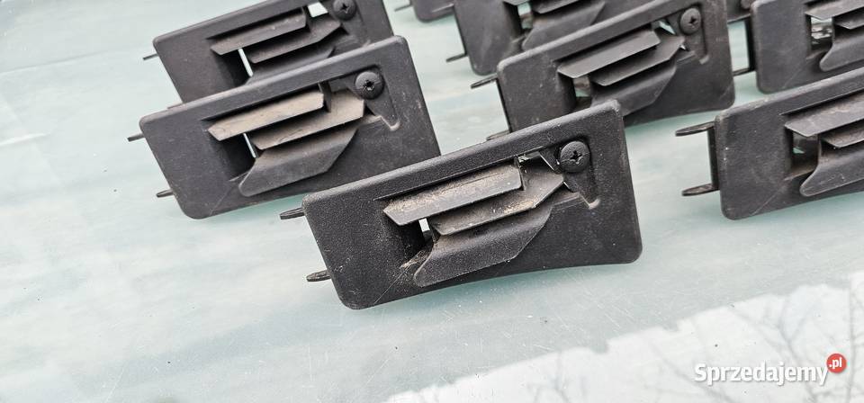 Kratka nawiewu mercedes w210 w202 w208 Rok produkcji 1998 Motoryzacja wielkopolskie