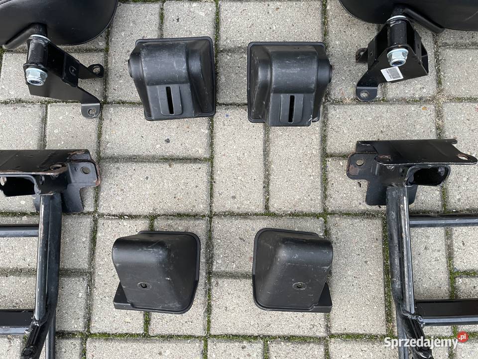 Land Rover Defender fotele siedzenia