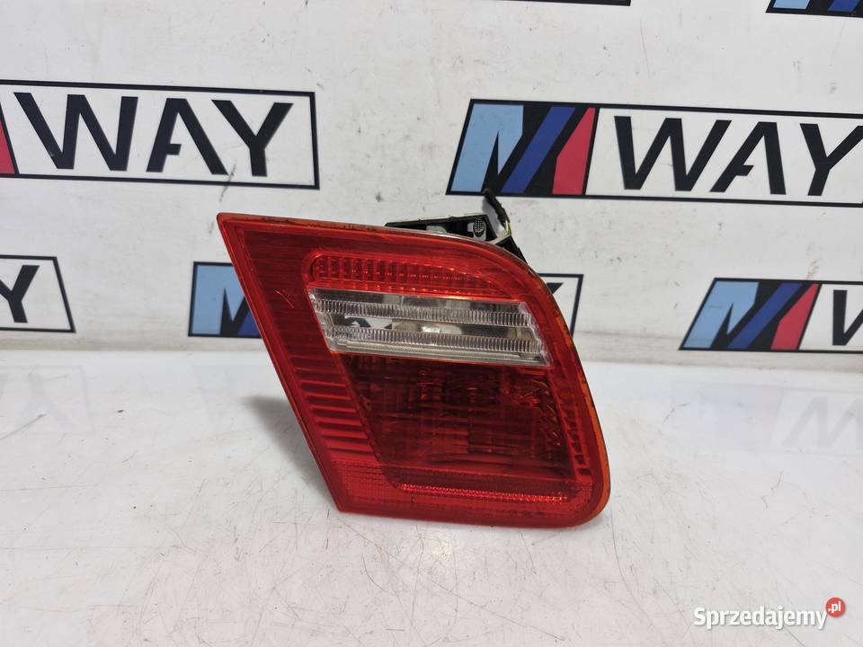 BMW E46 COUPE LAMPA W KLAPE BAGAŻNIKA LEWA Lampy tylne