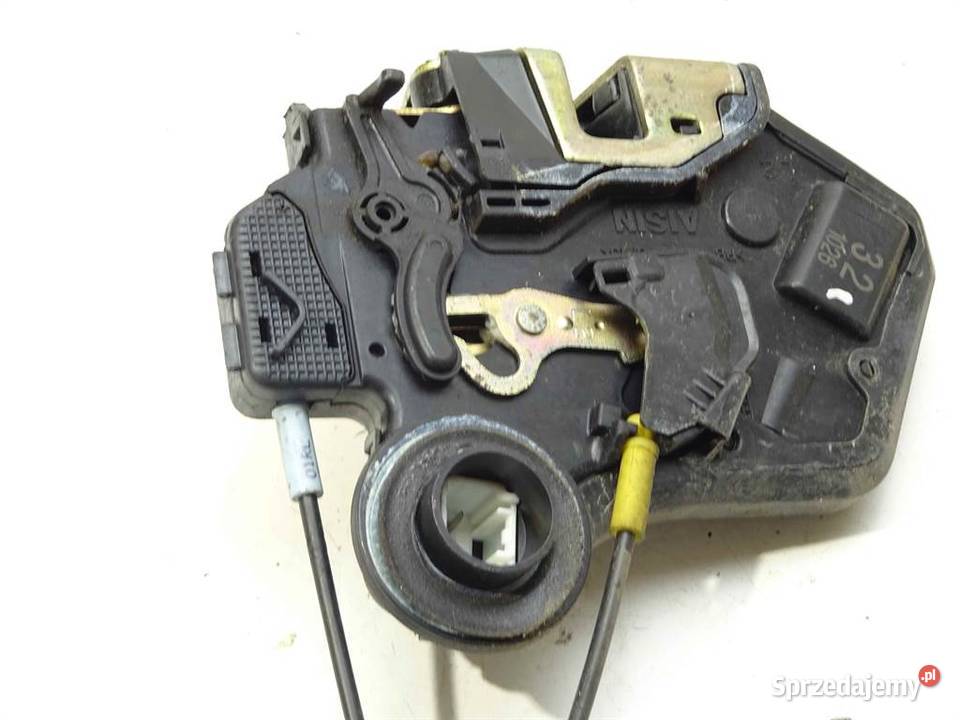 ZAMEK TYŁ LEWY TOYOTA COROLLA E12 Hatchback 0107