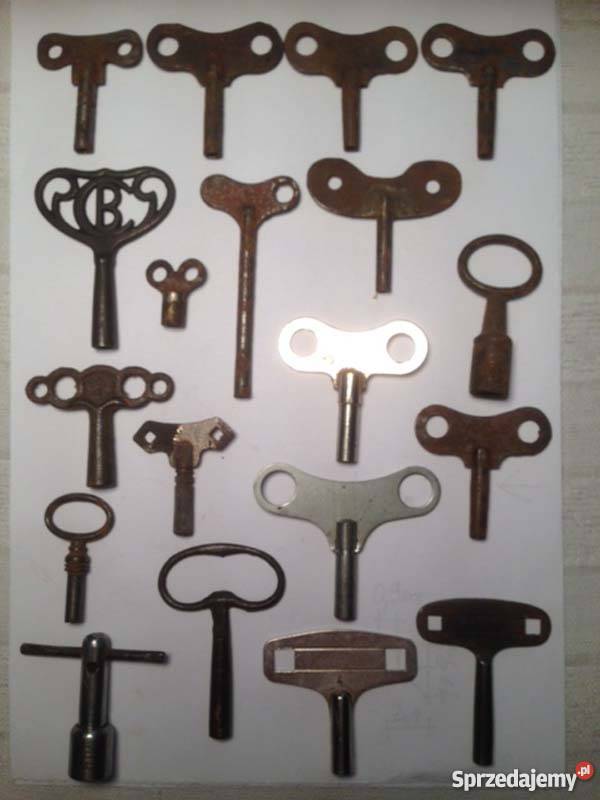 sprężyny i kluczyki do starych zegarów