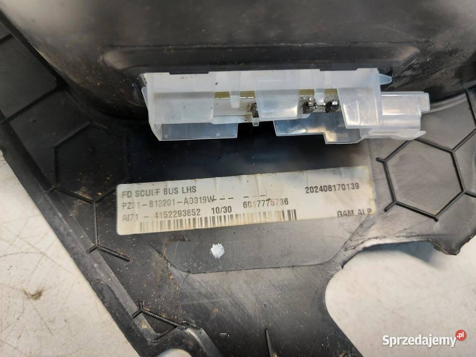 Transit Custom II 2024 prog stopień lewy przód