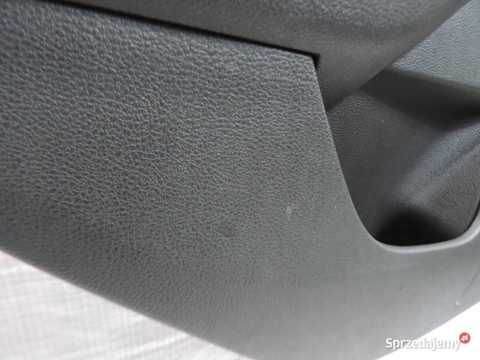 FORD FOCUS MK3 TAPICERKA BOCZEK DRZWI LEWY TYŁ