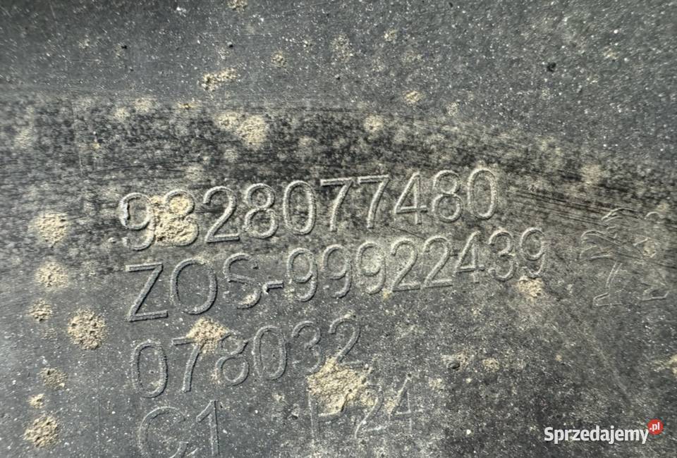 Spoiler dół zderzaka przód peugeot 2008 II 2 19 Rok produkcji 2020 Międzychód