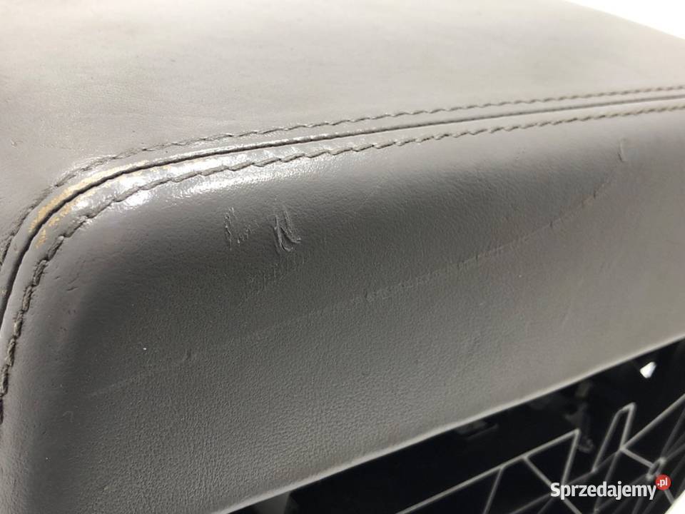 PODŁOKIETNIK VW TOUAREG SUV 0213 7L6863762D