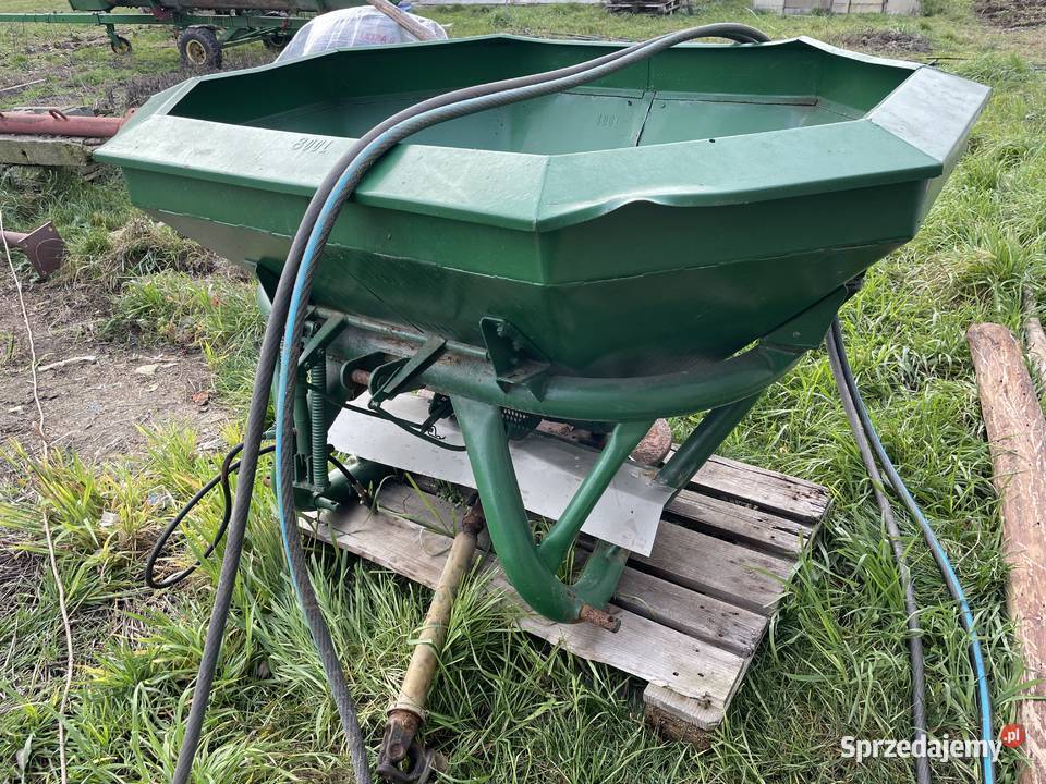 Rozsiewacz amazone F stan Krężna