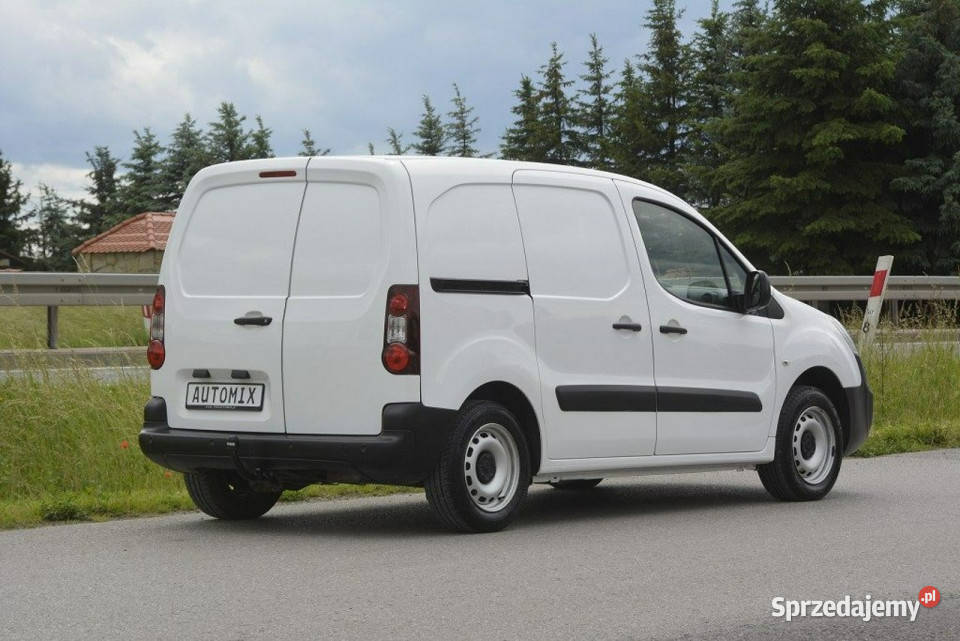Peugeot Partner 16Benzyna doinwestowany klima Rok produkcji 2017 Sędziszów Małopolski
