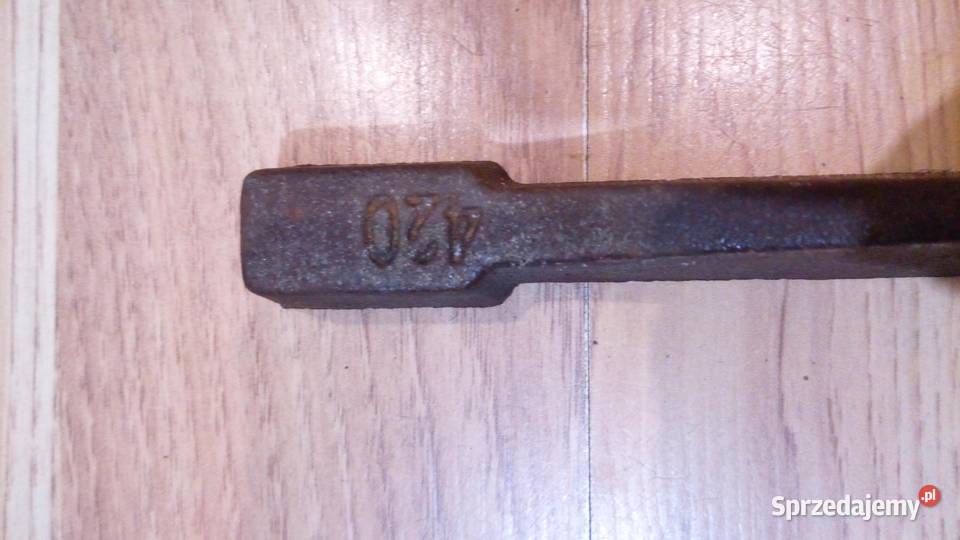 Ruszt sztabkowy belkowy żeliwny 42 nowy 12 sztuk Dobieszowice