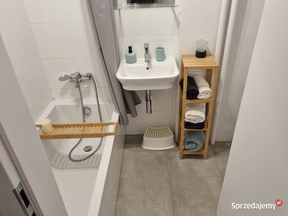 Mieszkanie 47m2 w zamkniętym osiedlu 3 piętra i więcej