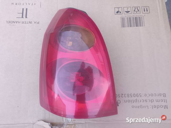 Nissan Primera P12 lampa lewy tył tylna lewa Rok produkcji 2005 Lampy tylne