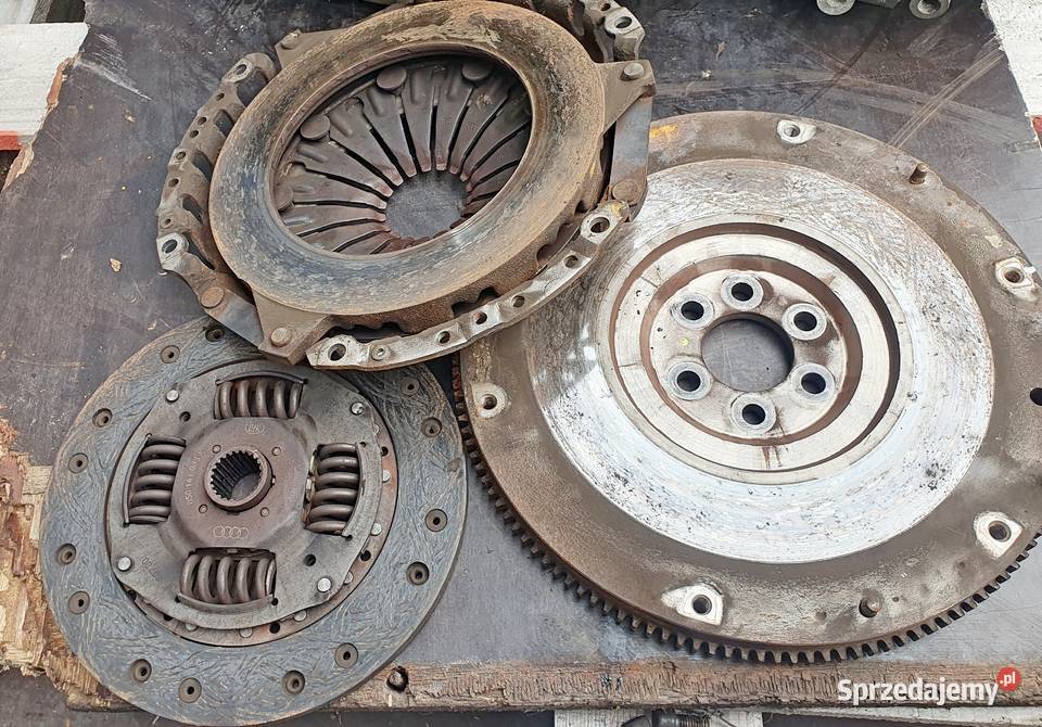 AUDI 16 B ZESTAW SPRZĘGŁA SACHS 050141117F Radom