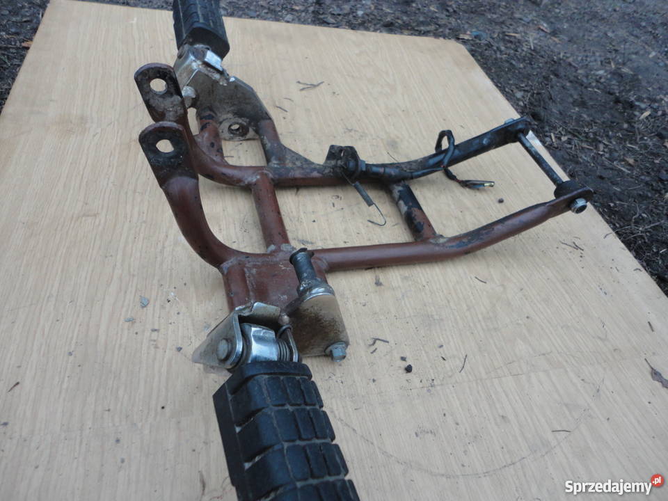 PODNOZEK STOPKA Jincheng Suzuki gn 125 GZ Sokolniki