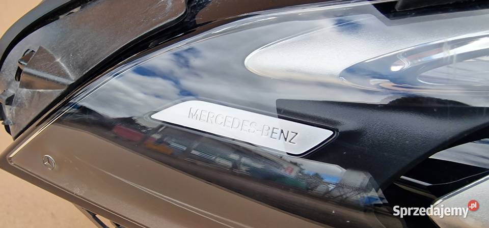 MERCEDES AKLASA W177 REFLEKTOR LAMPA PRAWA osobowe Bieleń