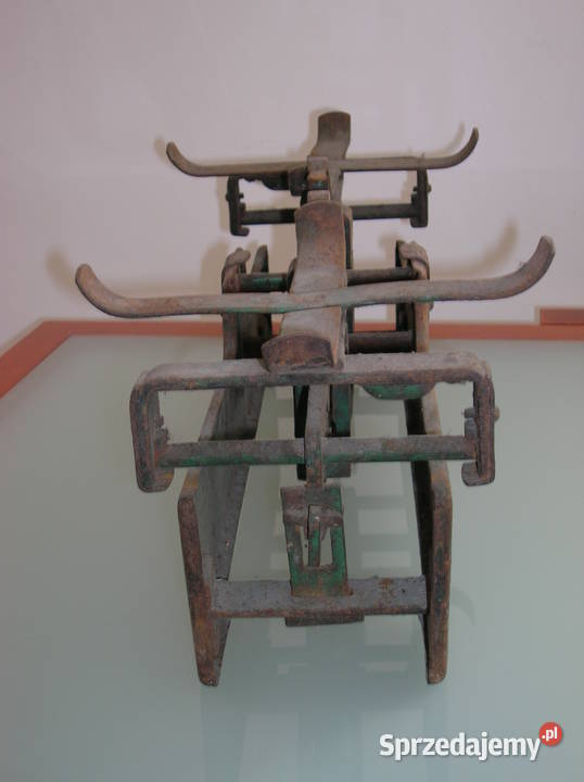 Stara waga szalkowa Pozostałe Baszki