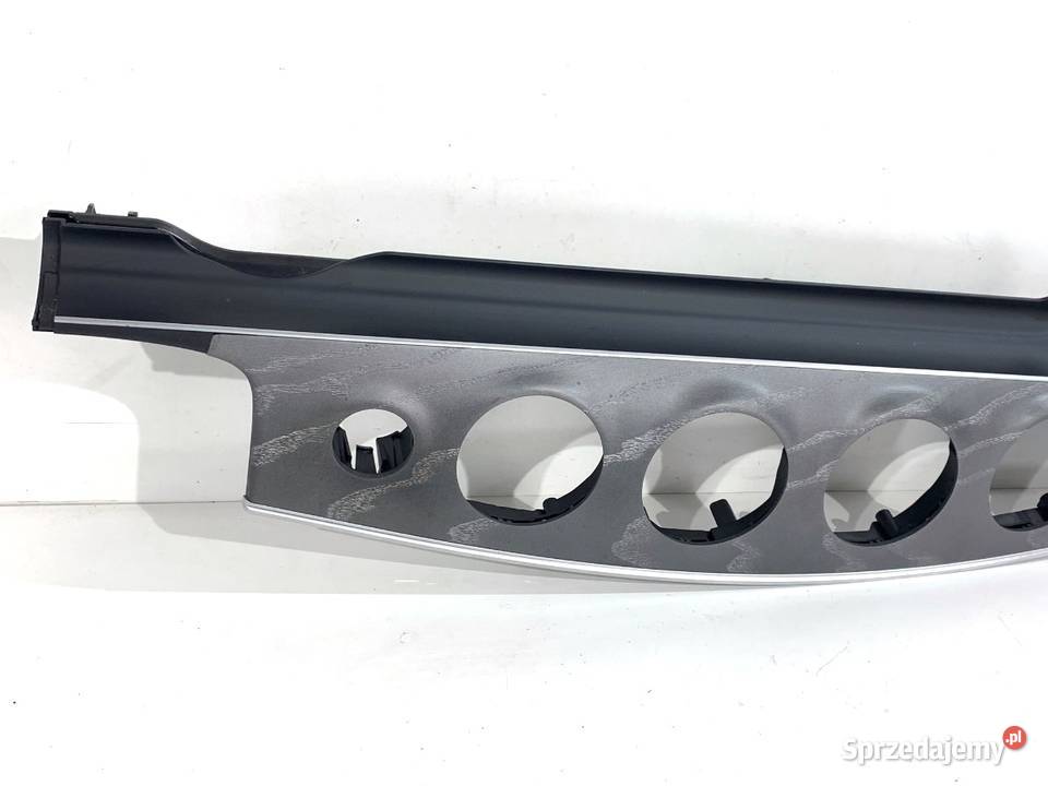 LISTWA DEKOR KOKPITU MERCEDES CLS A2576809500 osobowe sprzedam