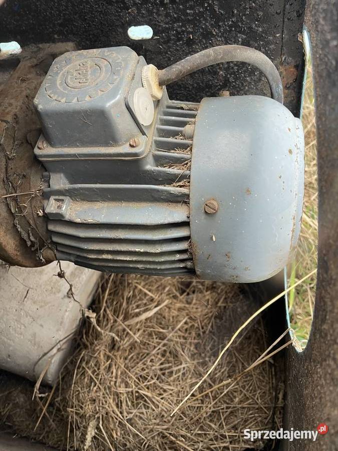 Taśmociąg podajnik do kostek siana Taśmociągi i podajniki Kiersztanowo sprzedam