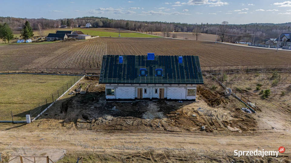 Dom bliźniak do sprzedania Zęblewo 9931m2