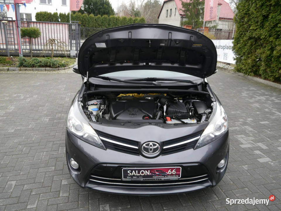 Toyota Verso 16d Panorama Dach Navi Kamera aluminiowe felgi śląskie