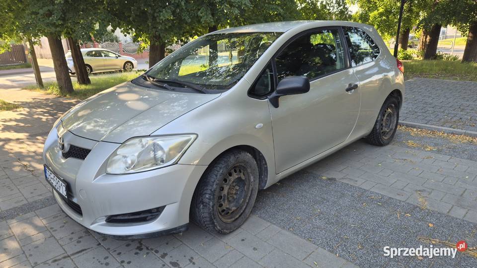 TOYOTA AURIS 14 DIESEL D4D 2009