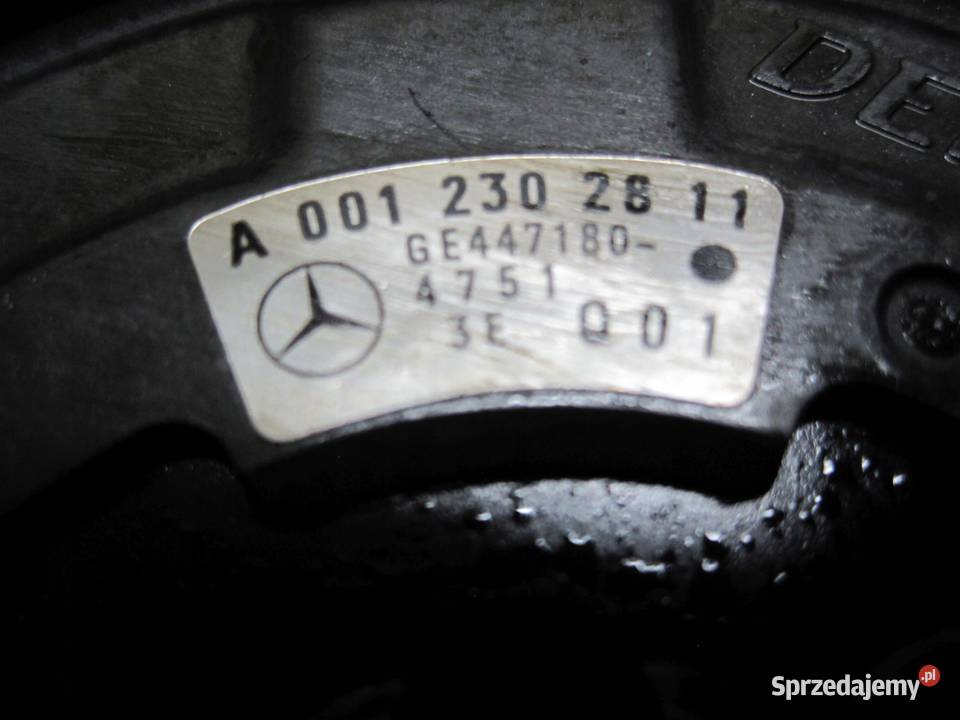 Mercedes ML 37 V6 04R 245 A0012302811 Sprężarka
