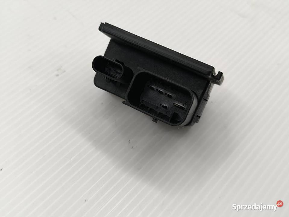 PRZEKAŹNIK ŚWIEC ŻAROWYCH BMW F30 F31 LIFT 190 Przekaźniki wielkopolskie sprzedam
