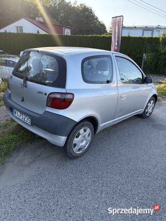 Toyota yaris w pełni sprawna Warszawa