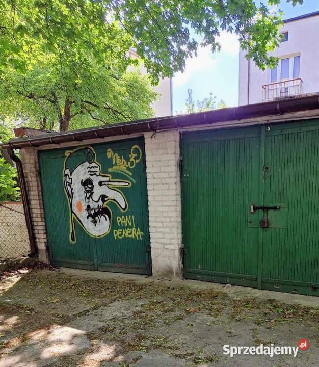 Garaż samochodowy murowany na Pradze Płd Warszawa sprzedam