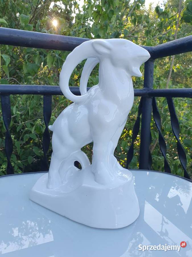 Duża figura koziorożca Myszków