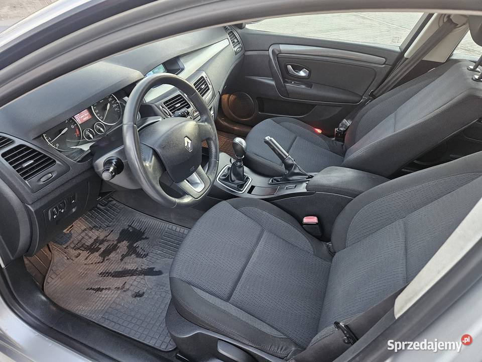Renault laguna 16 benzyna klima serwisowana 1