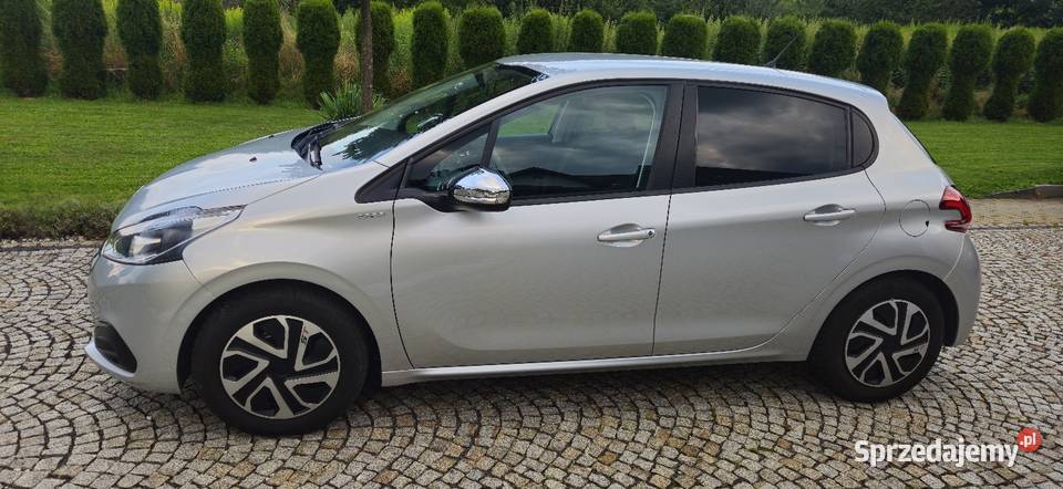 Peugeot 208 12 PureTech zadbany małopolskie Nowy Sącz