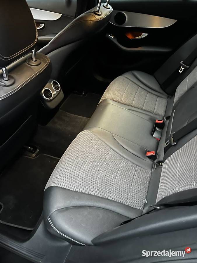 Mercedes c180 2022r 46 przebiegu sprzedam