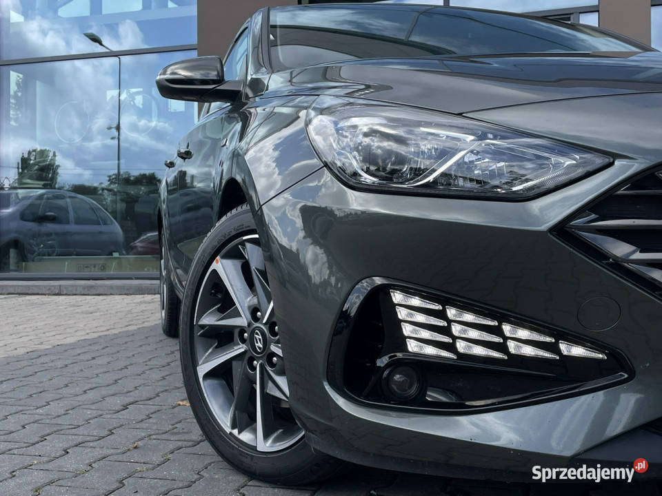 Hyundai i30 15 TGDI FASTBACK Smart 48V 7DCT serwisowany w ASO