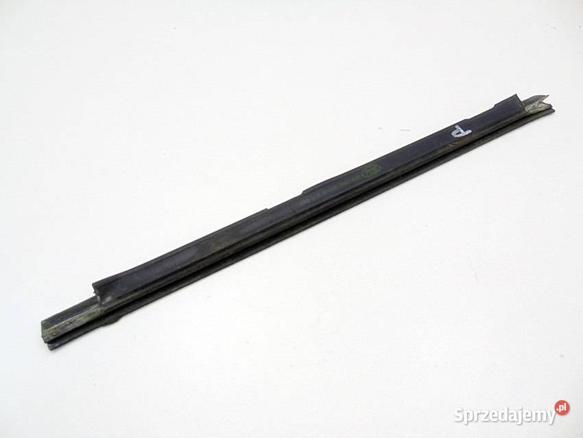 USZCZELKA ZGARNIAJĄCA WEWNĘTRZNA DRZWI PRAWY Sosnowiec