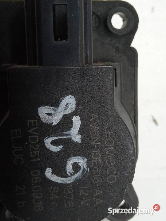 SILNICZEK NAGRZEWNICY KPL 2 AV6N19E616AA Ford sprzedam