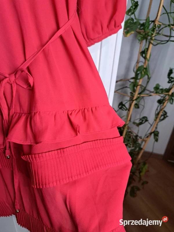 Romantyczna sukienka Top Secret w intensywnym czerwony Trąbki Wielkie