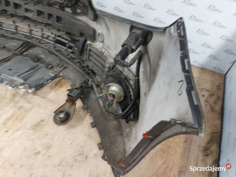 INSIGNIA A 11r zderzak przód 551004542 osobowe Kielce