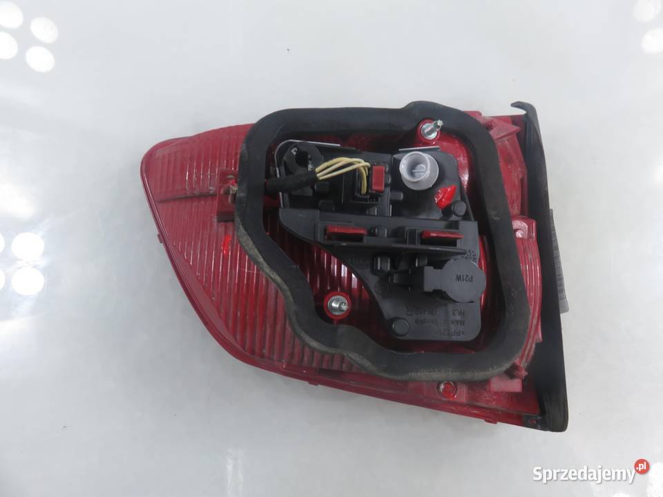 LAMPA PRAWA TYLNA KLAPA VW TOURAN II 1T0945094 małopolskie sprzedam