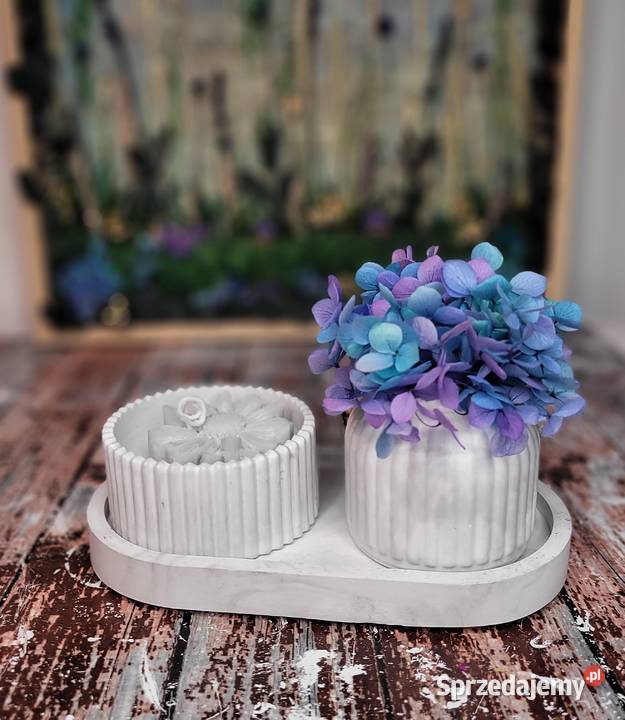 Zestawy dekoracyjne z kwiatami świeca zapachowa Poznań