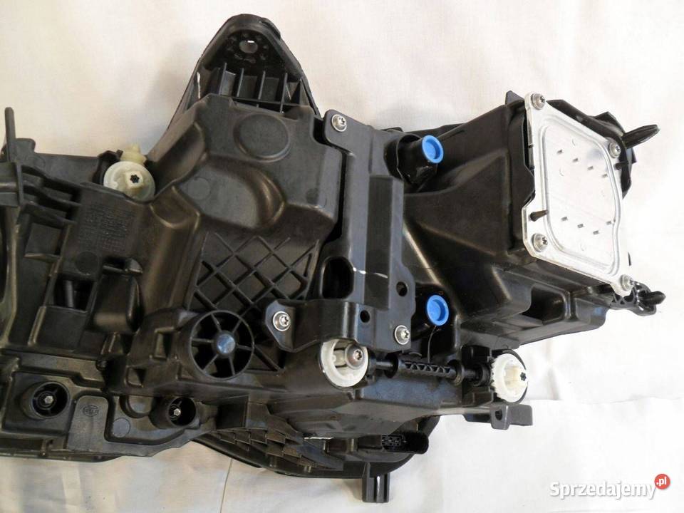 Reflektor Przód strona prawa Volvo V60 B01720206 osobowe Nowy Tomyśl