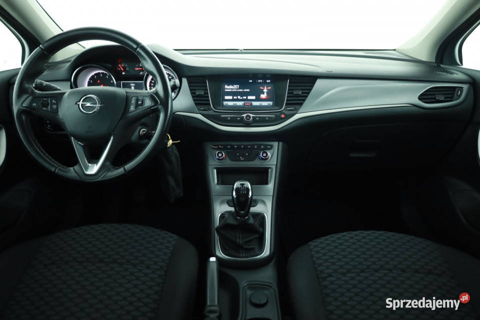 Opel Astra 14 T radio mazowieckie Piaseczno